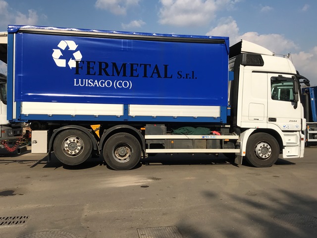 camion trasporto rifiuti